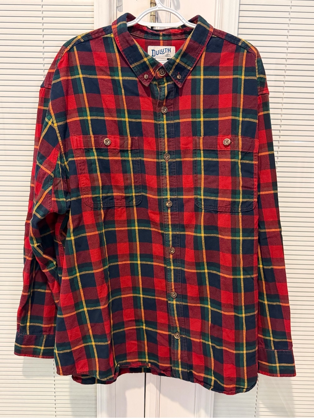 Duluth Trading Co Men’s 2XL Relaxed Fit Plaid Flannel Shirt Red Navy Green